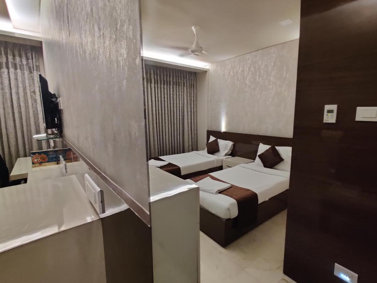 Готель Neermala Residency Коямпутур Екстер'єр фото